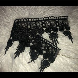 Lace choker/ lace necklace